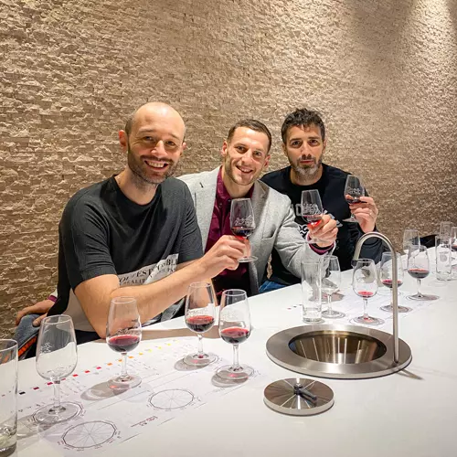 05_lunivers_degustation-vin